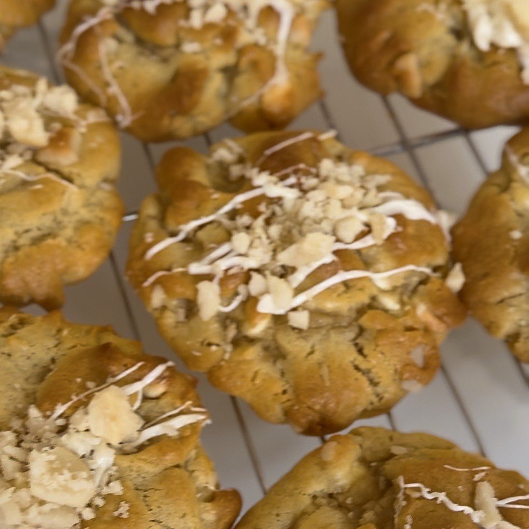 Macadamia White Chocolate