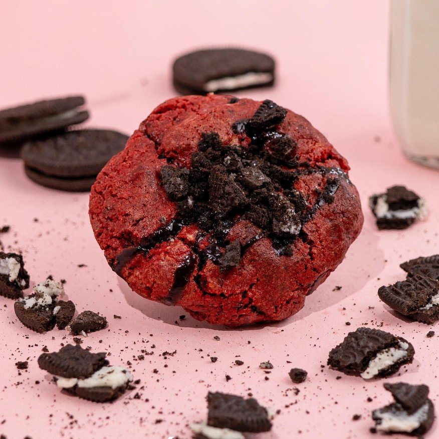 Red Velvet Cookie & Cream